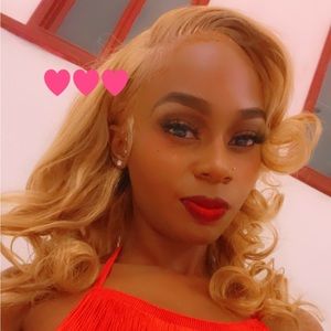 Meet your Posher, April